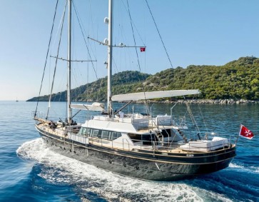 40M Luxury Schooner 