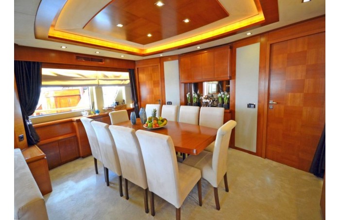 Pleasure Motor Yacht 